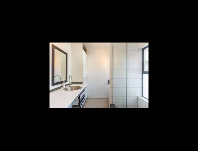 2 BEDROOM HOUSE TO LET IN WOODSTOCK